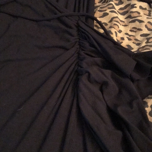 New York & Co medium -10 black sleeveless faux wrap w/ stretch & side shirring - Picture 8 of 12
